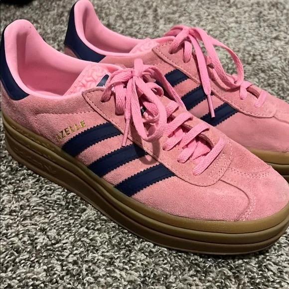 Adidas Women's Pink and Dark Blue Gazelles Size 7 - Picture 2 of 4